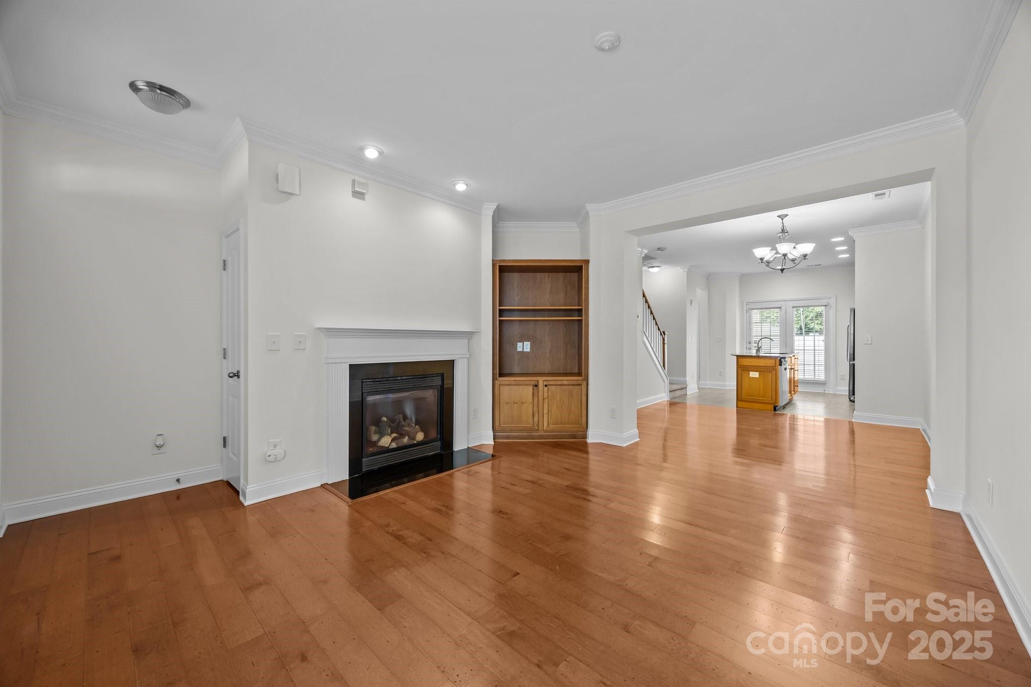 435 Hurston Circle