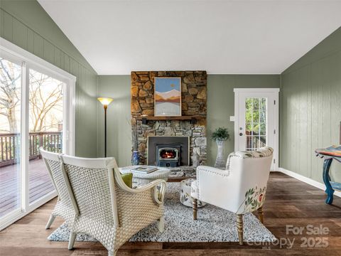 1625 Mountain Cove Road Black Mountain NC 28711