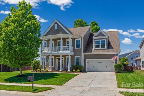 Photo of 1001 Dunwoody Drive, Indian Trail, NC 28079 (MLS # 4375073)
