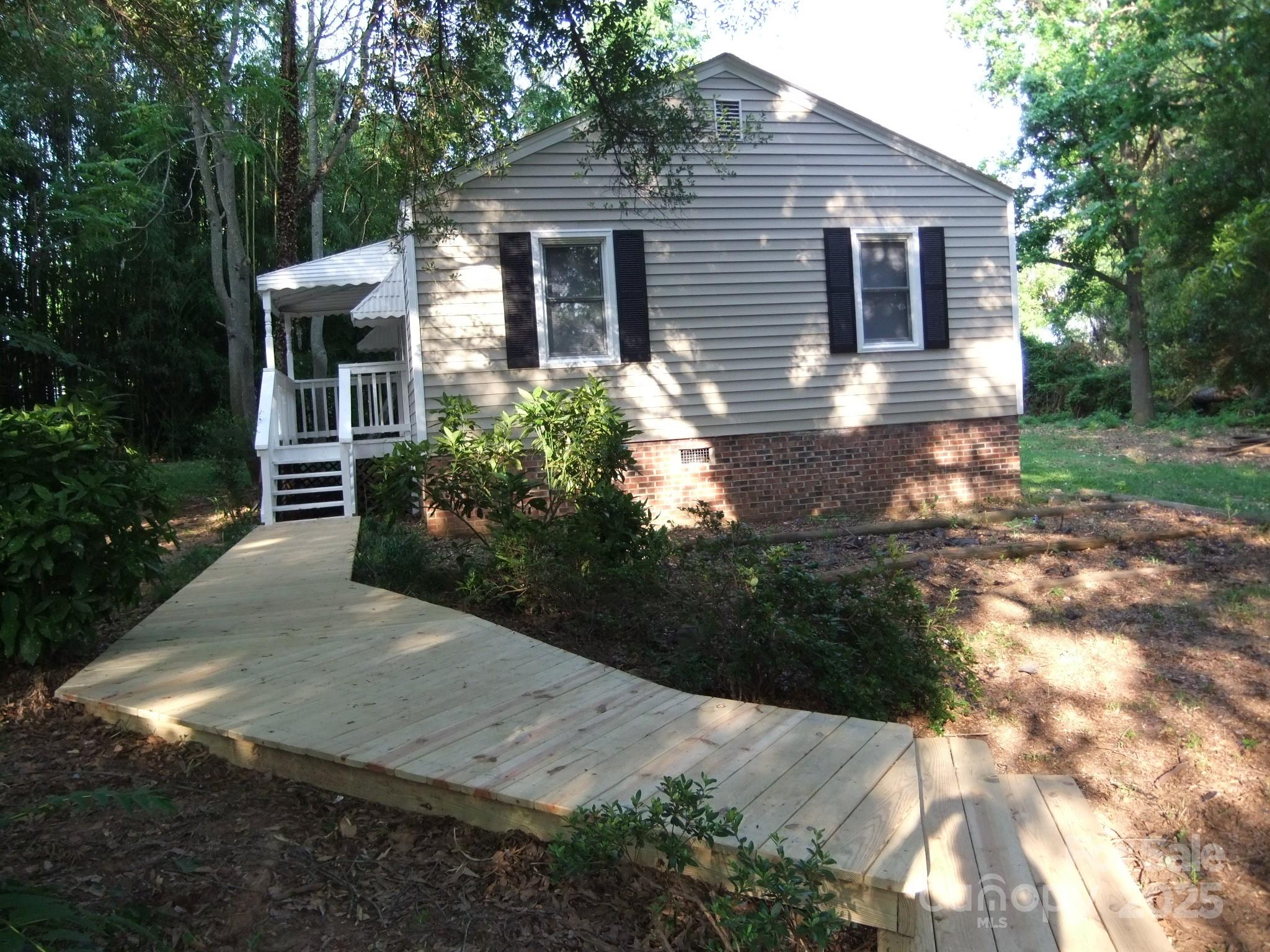 1629 & 1631 Harris Road 6&7