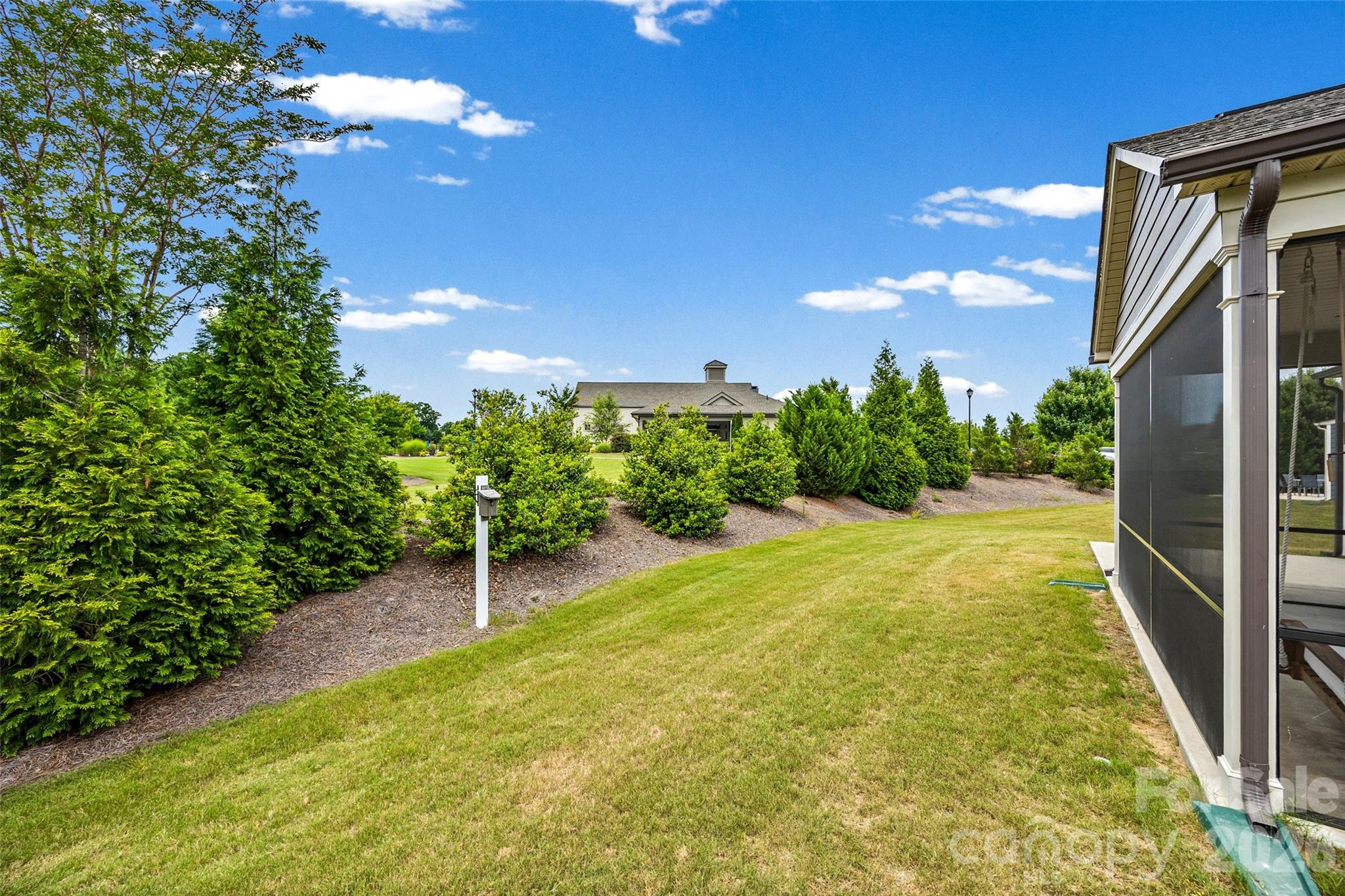 954 Sunrise Lane