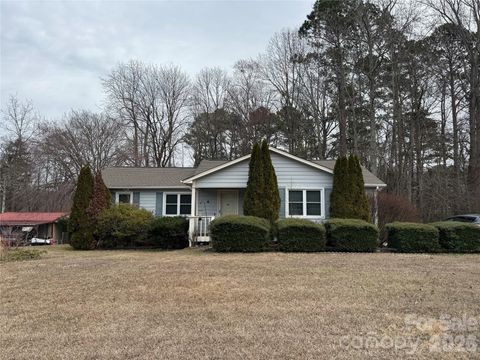 Photo for 5044 Country Oaks Drive