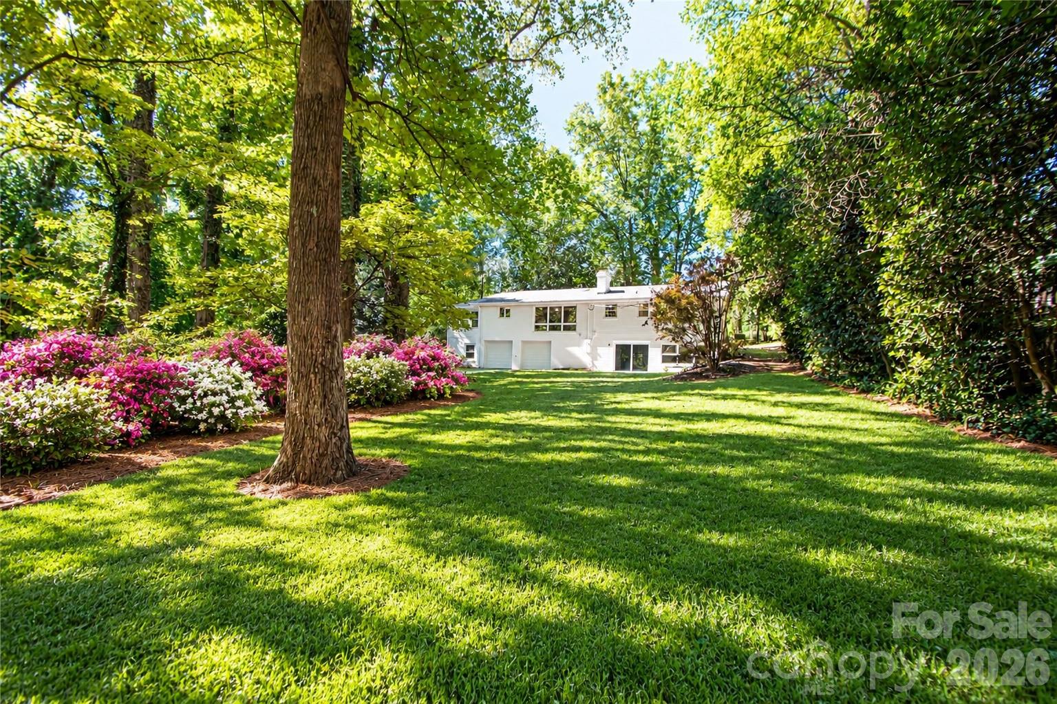 7400 Oakwood Lane