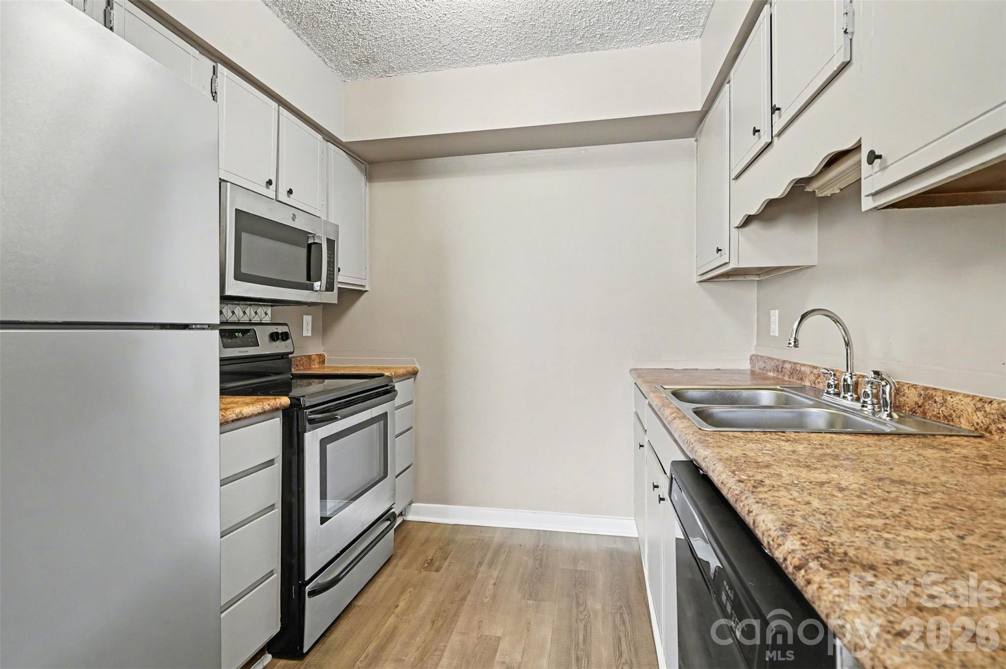 Four Seasons - Residential