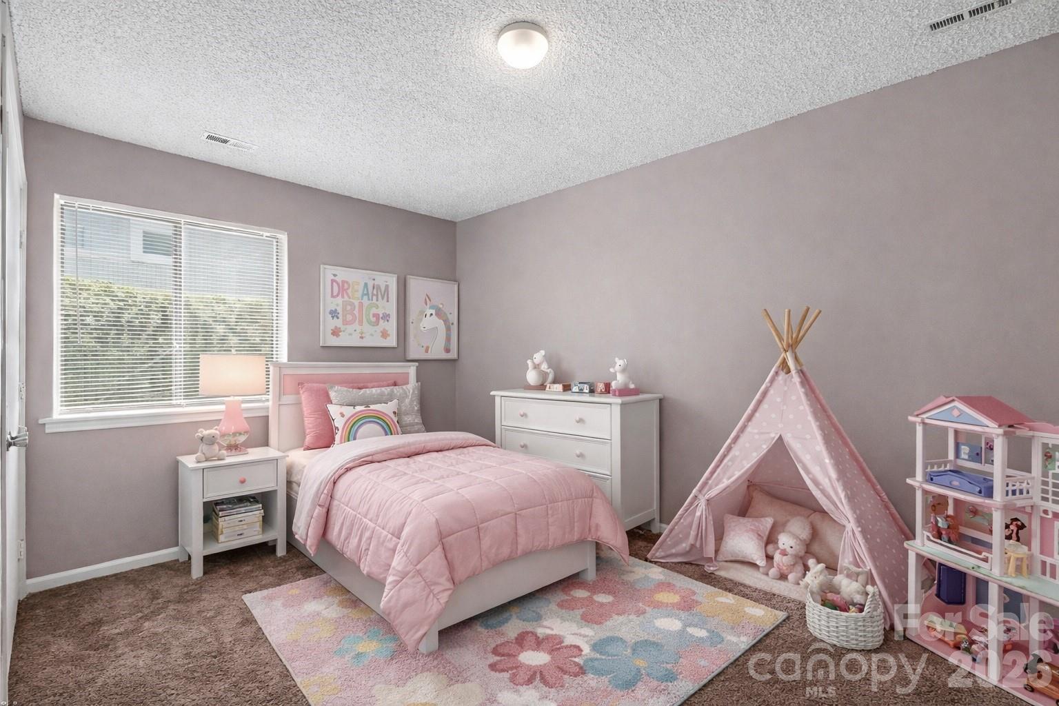 Four Seasons - Residential