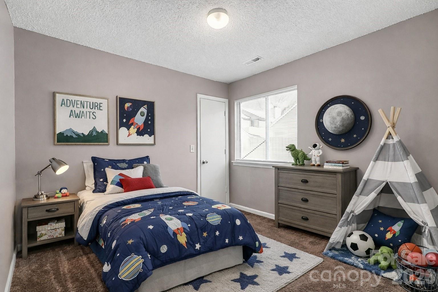 Four Seasons - Residential