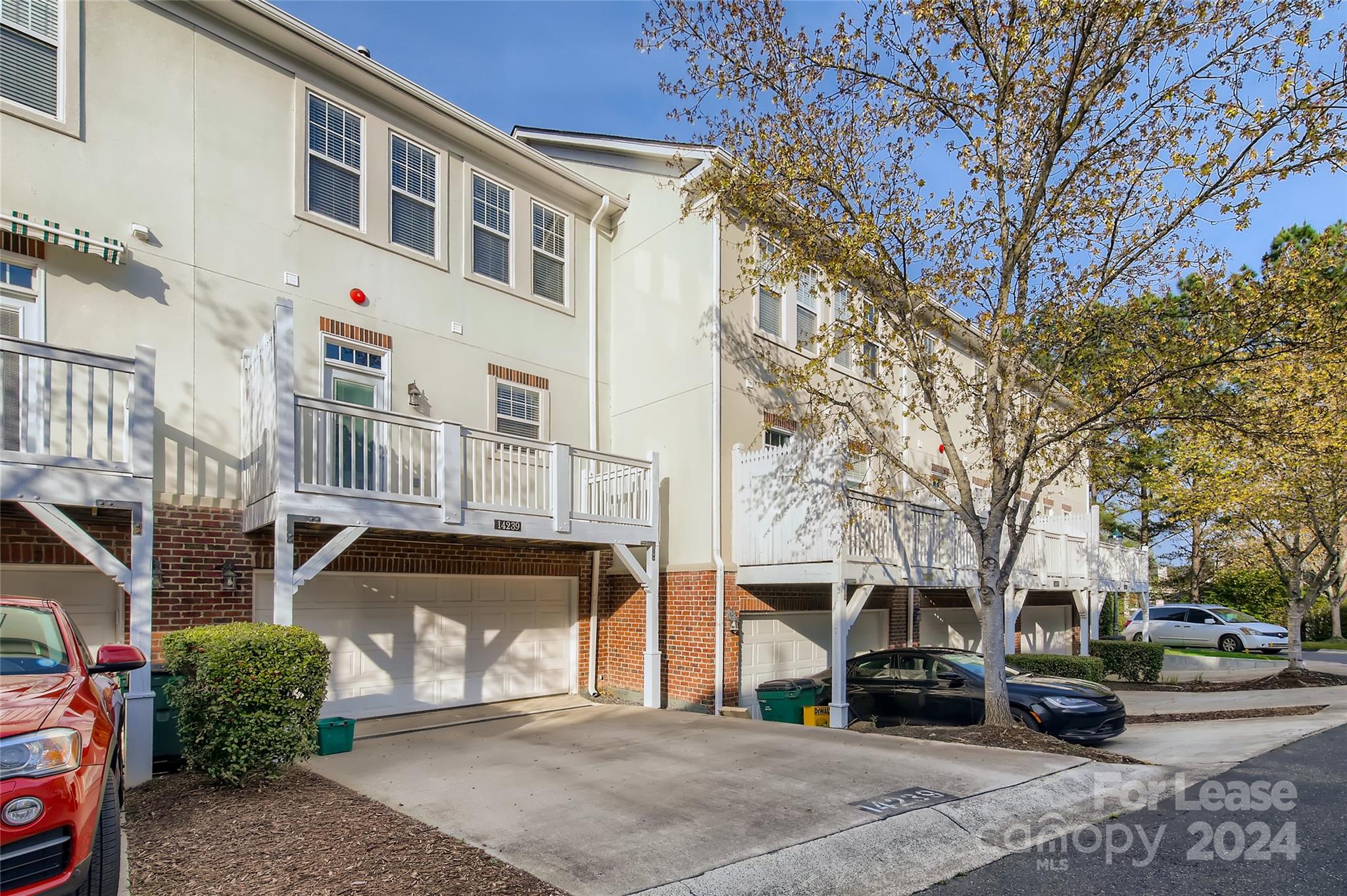 Richmond Hill Park - Residential Lease