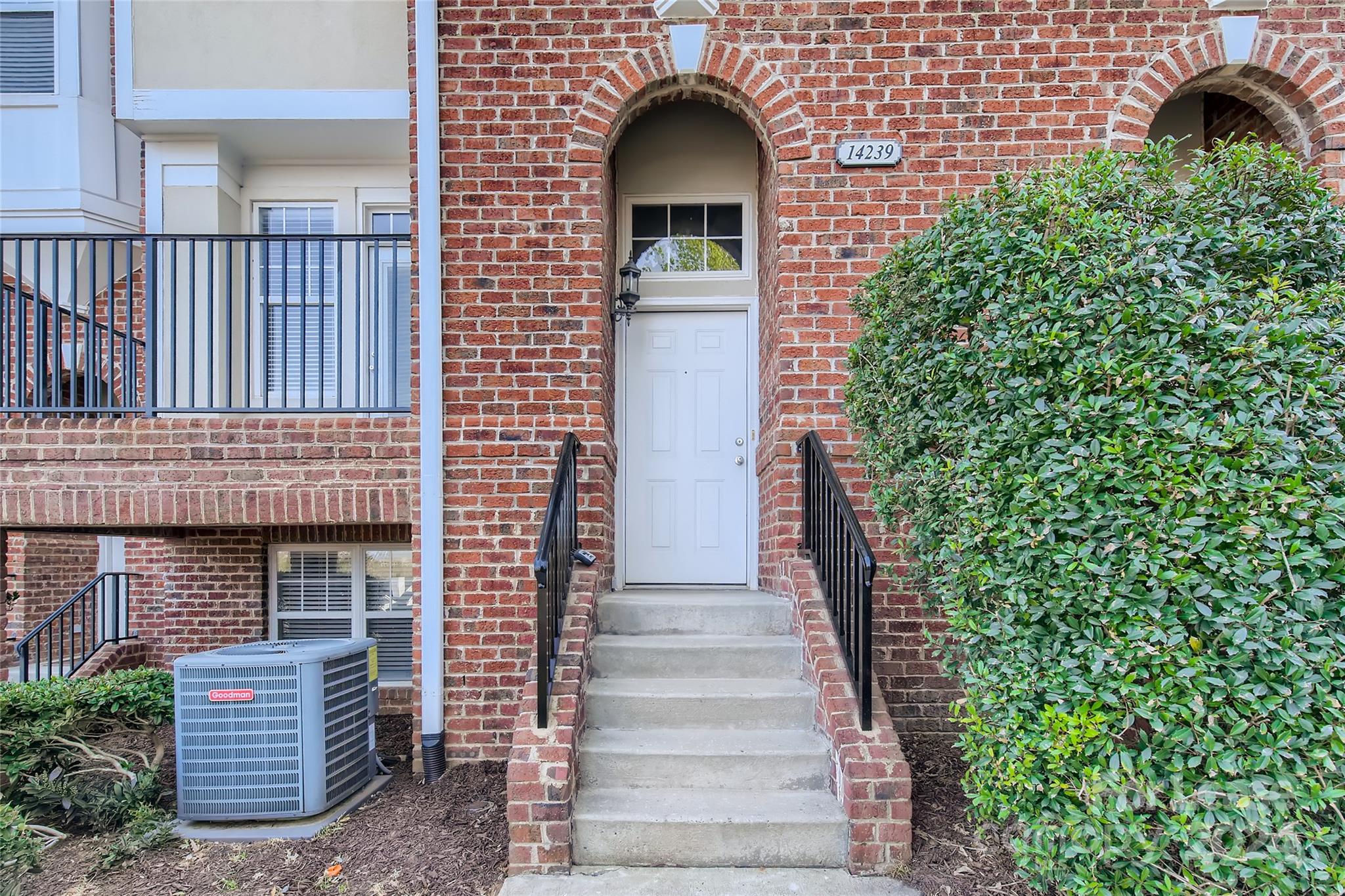 Richmond Hill Park - Residential Lease