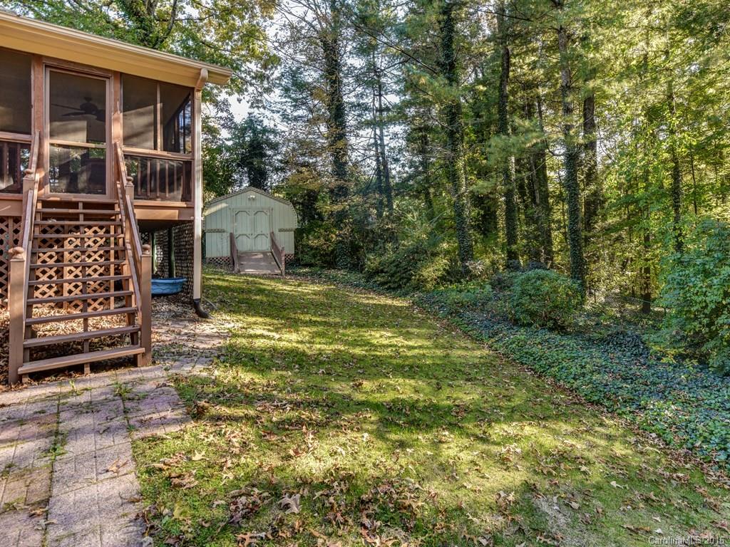 English Hills - Residential