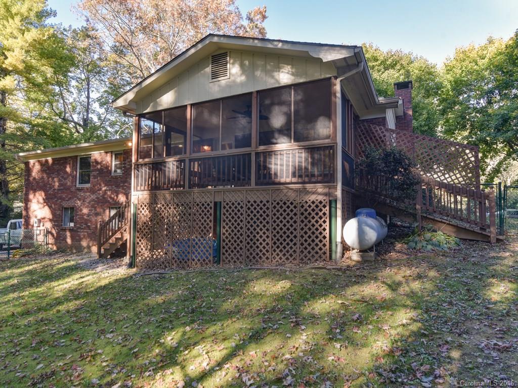 English Hills - Residential