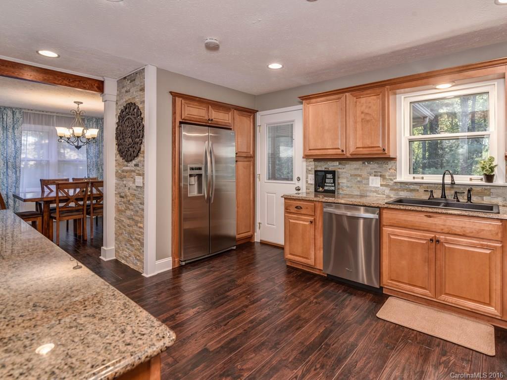 English Hills - Residential