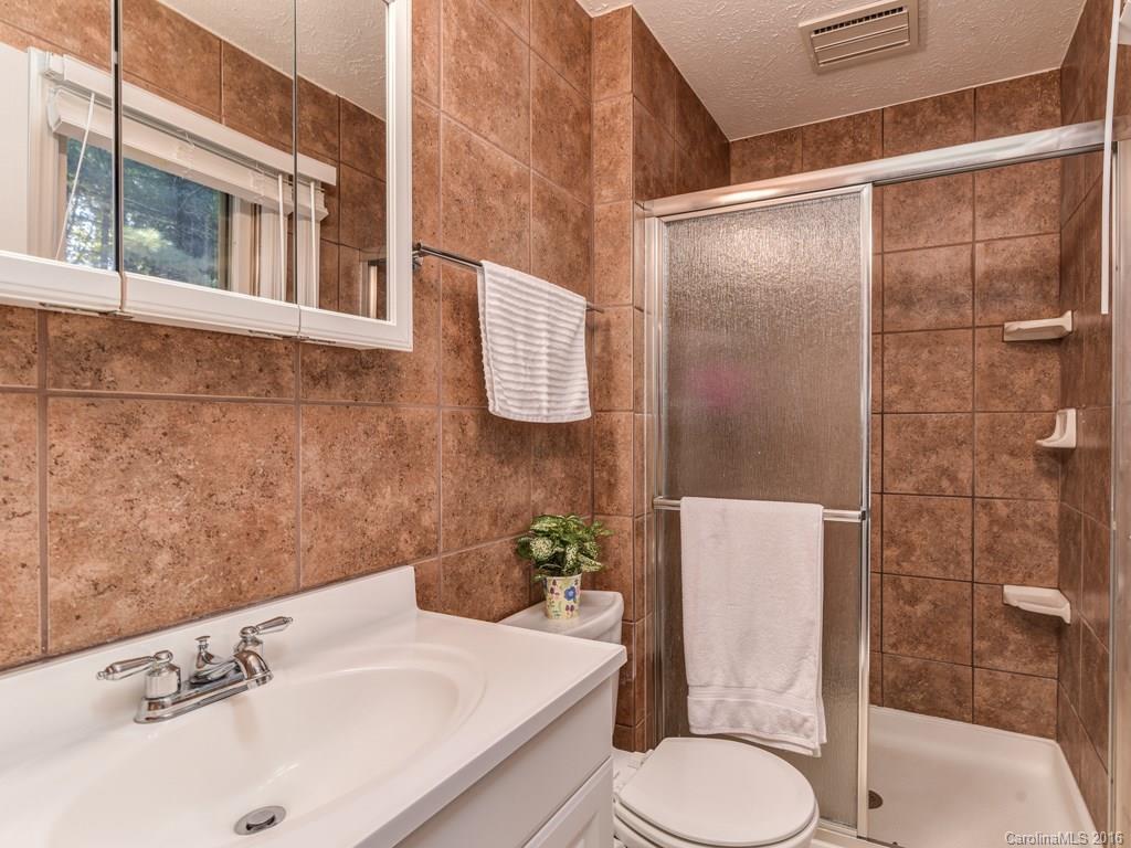 English Hills - Residential