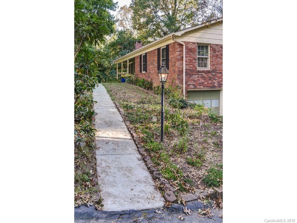 English Hills - Residential