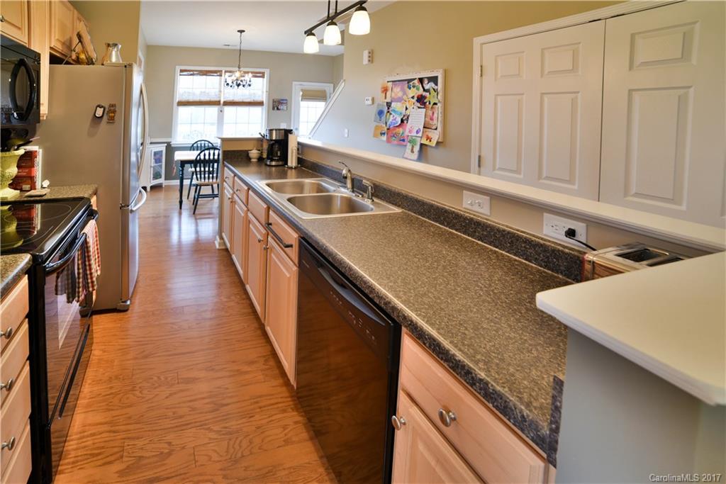 Waightstill Mountain - Residential