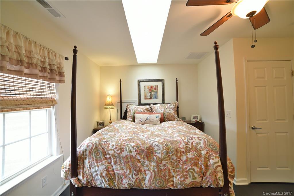 Waightstill Mountain - Residential