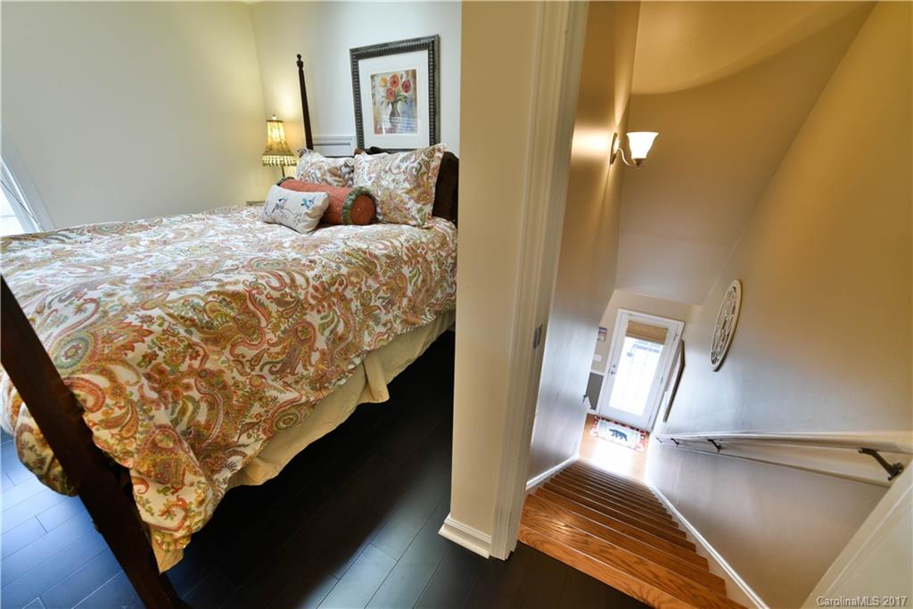 Waightstill Mountain - Residential