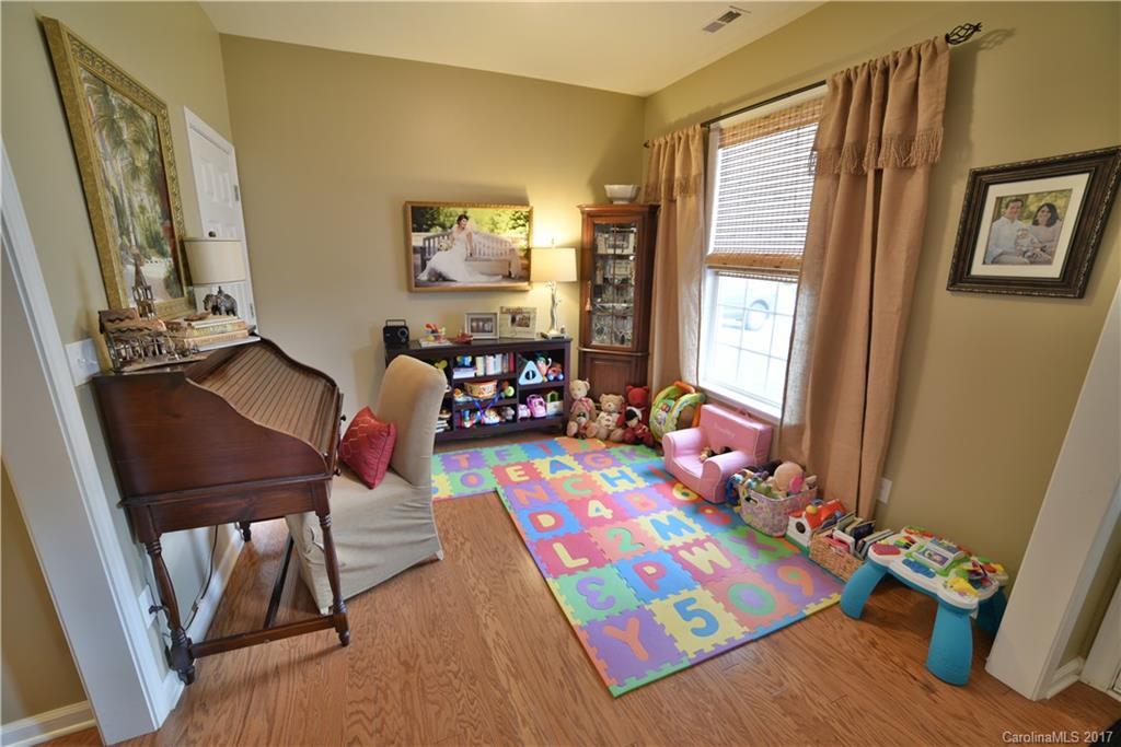 Waightstill Mountain - Residential