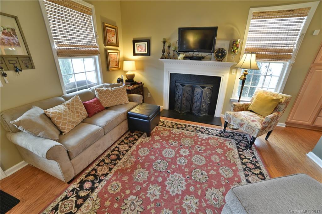 Waightstill Mountain - Residential