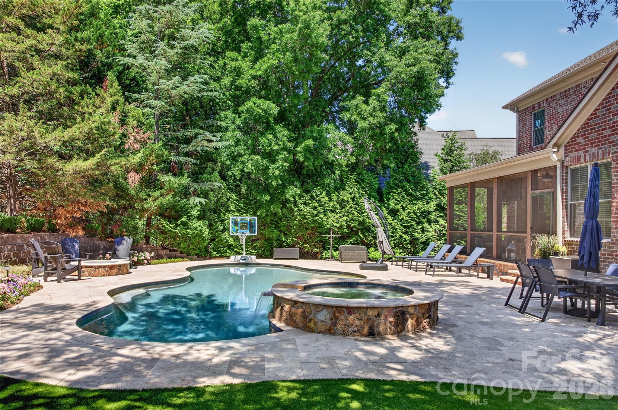 Longview - Residential