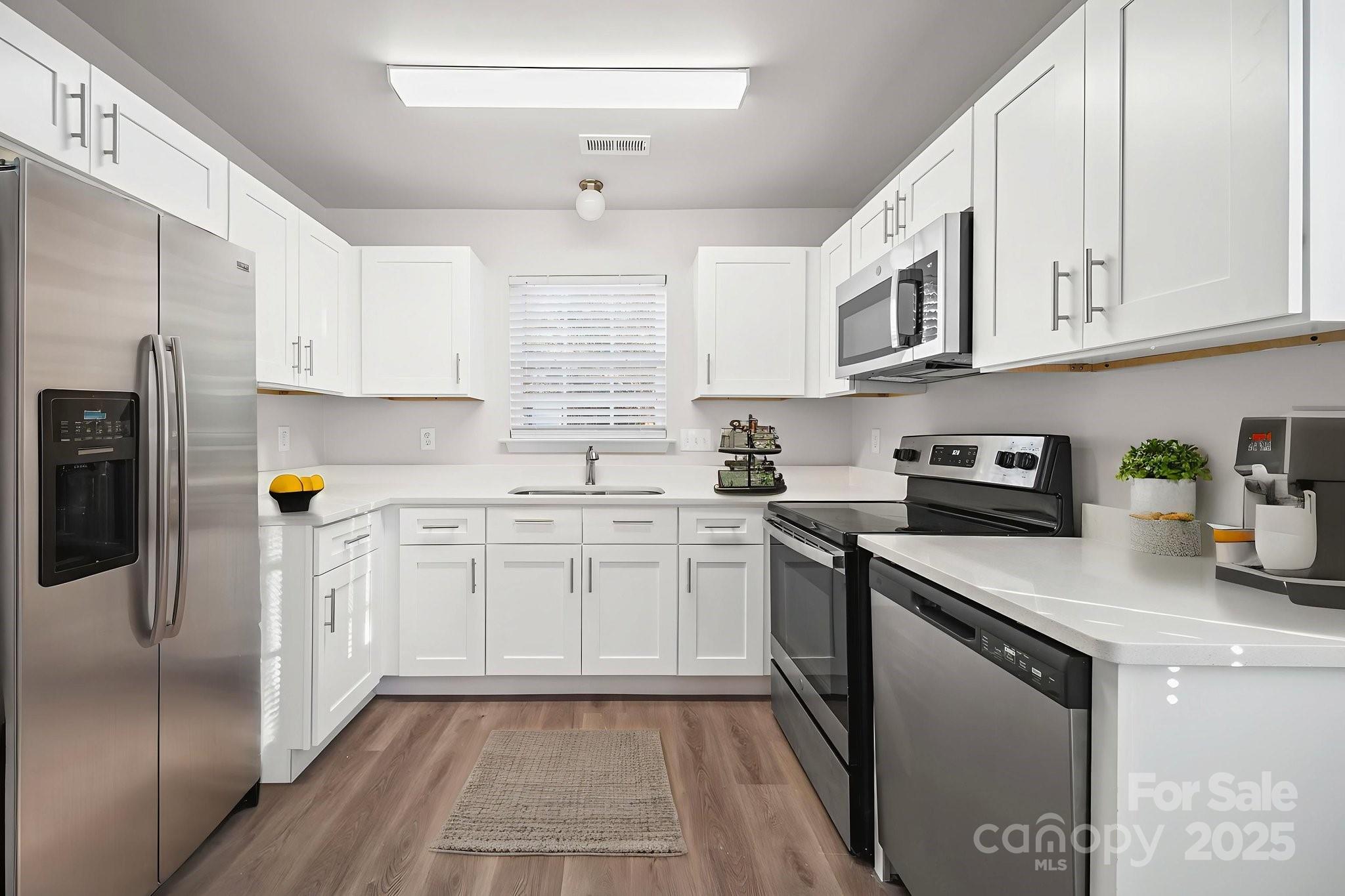 554 Havenbrook Way NW