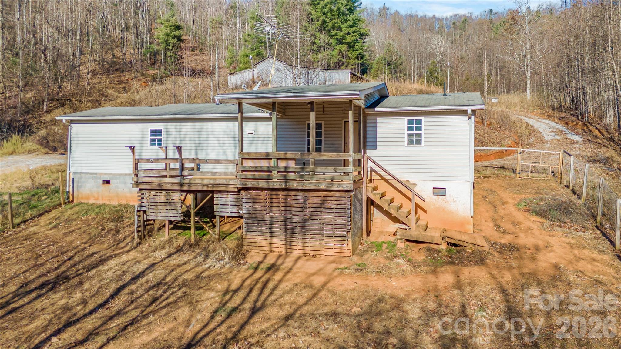 910 Summit Ridge Road