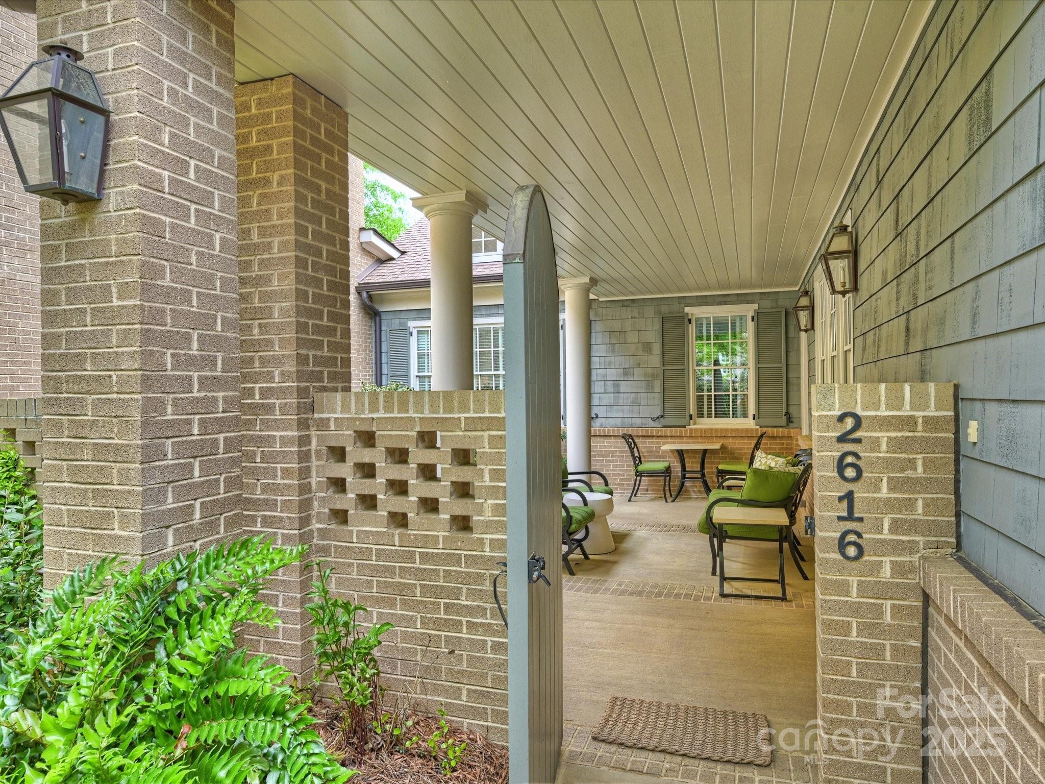 2616 Colton Drive