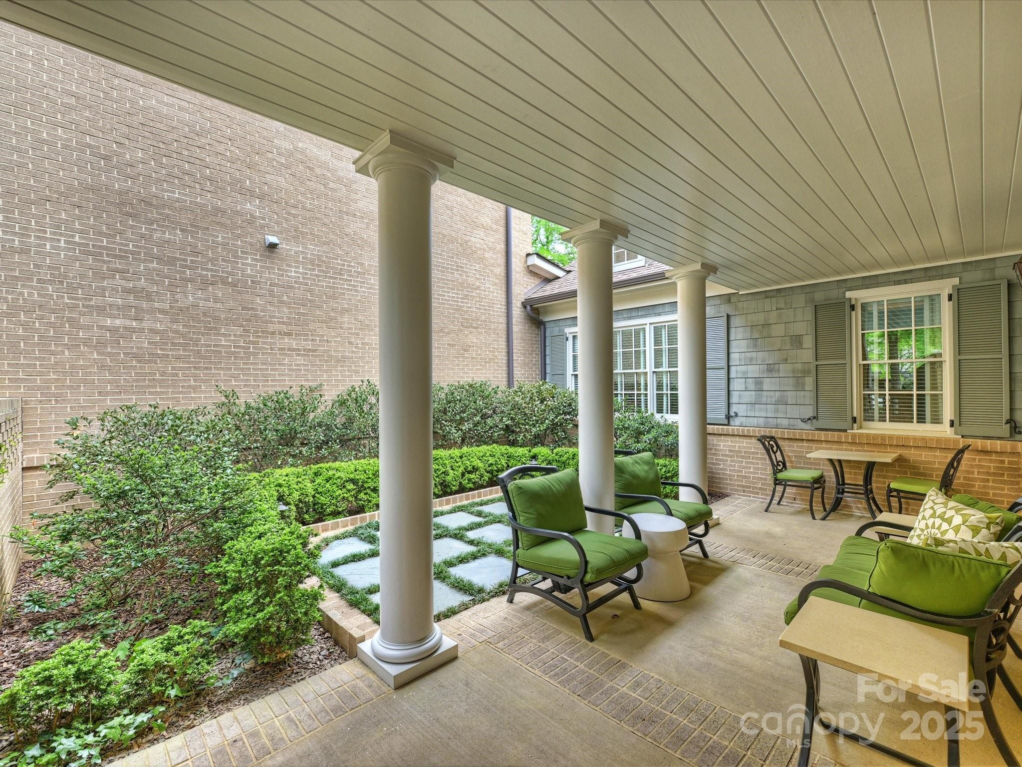 2616 Colton Drive