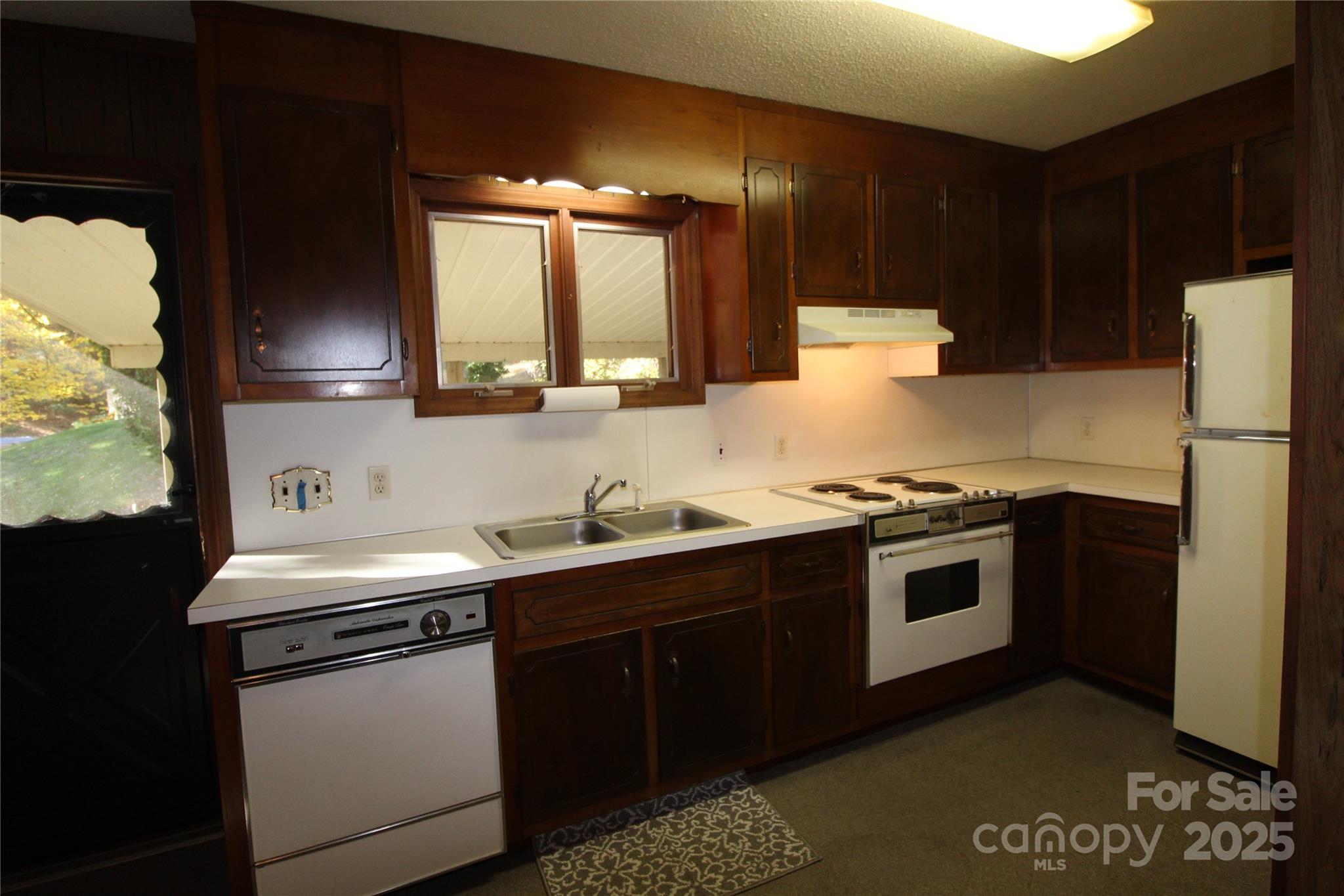 Indian Hills - Residential