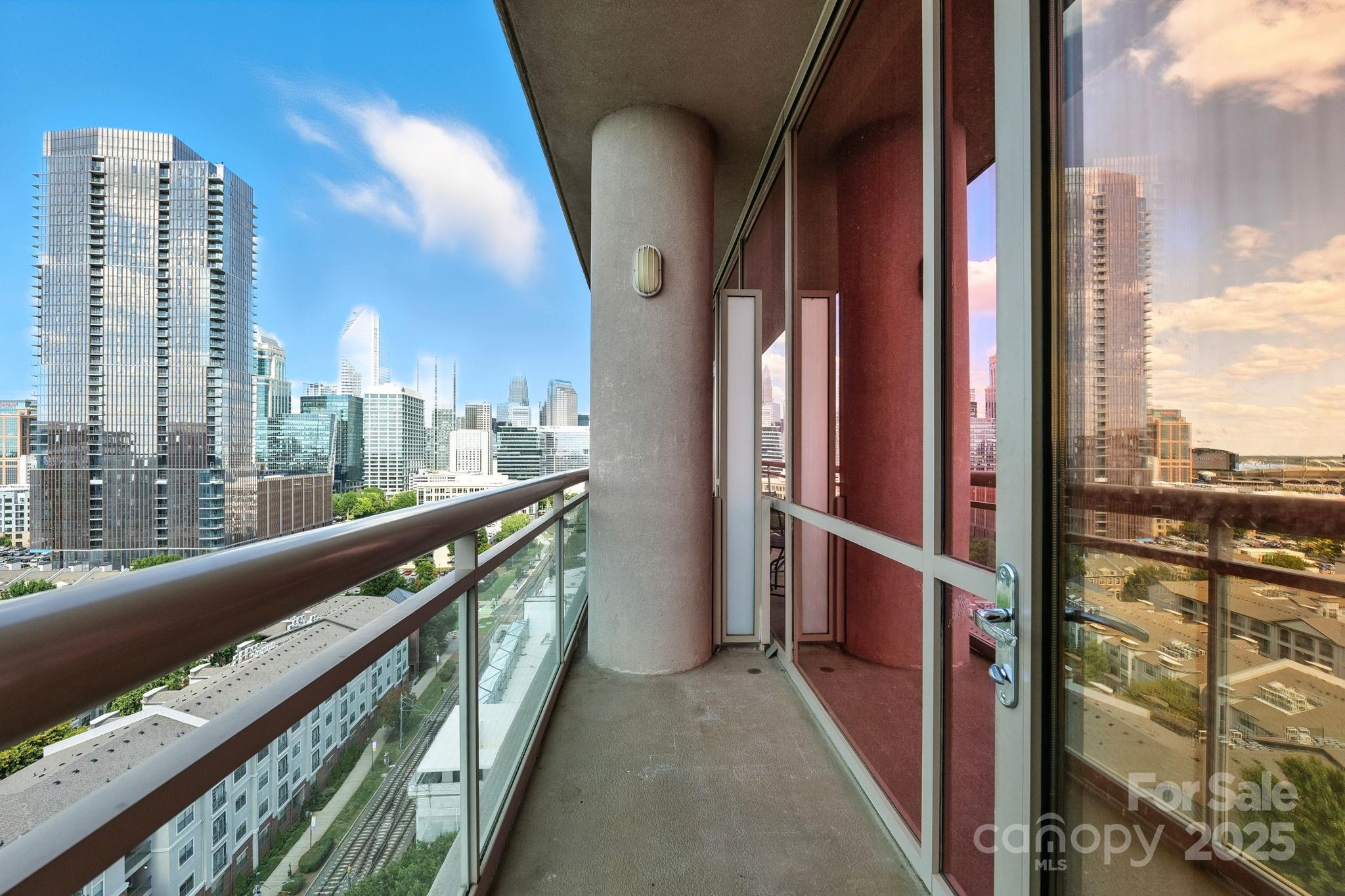 315 Arlington Avenue 1704