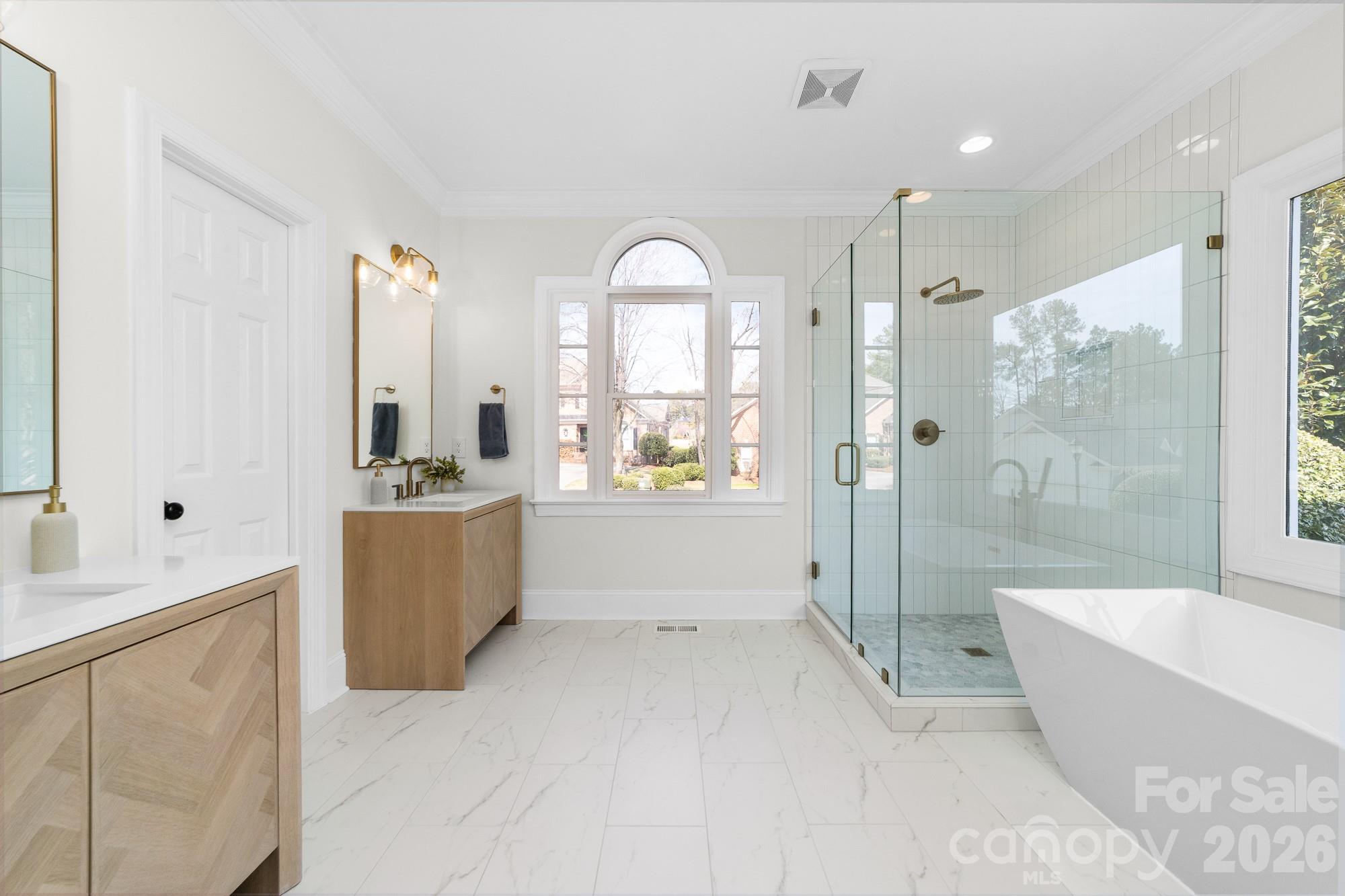 The Peninsula - Residential