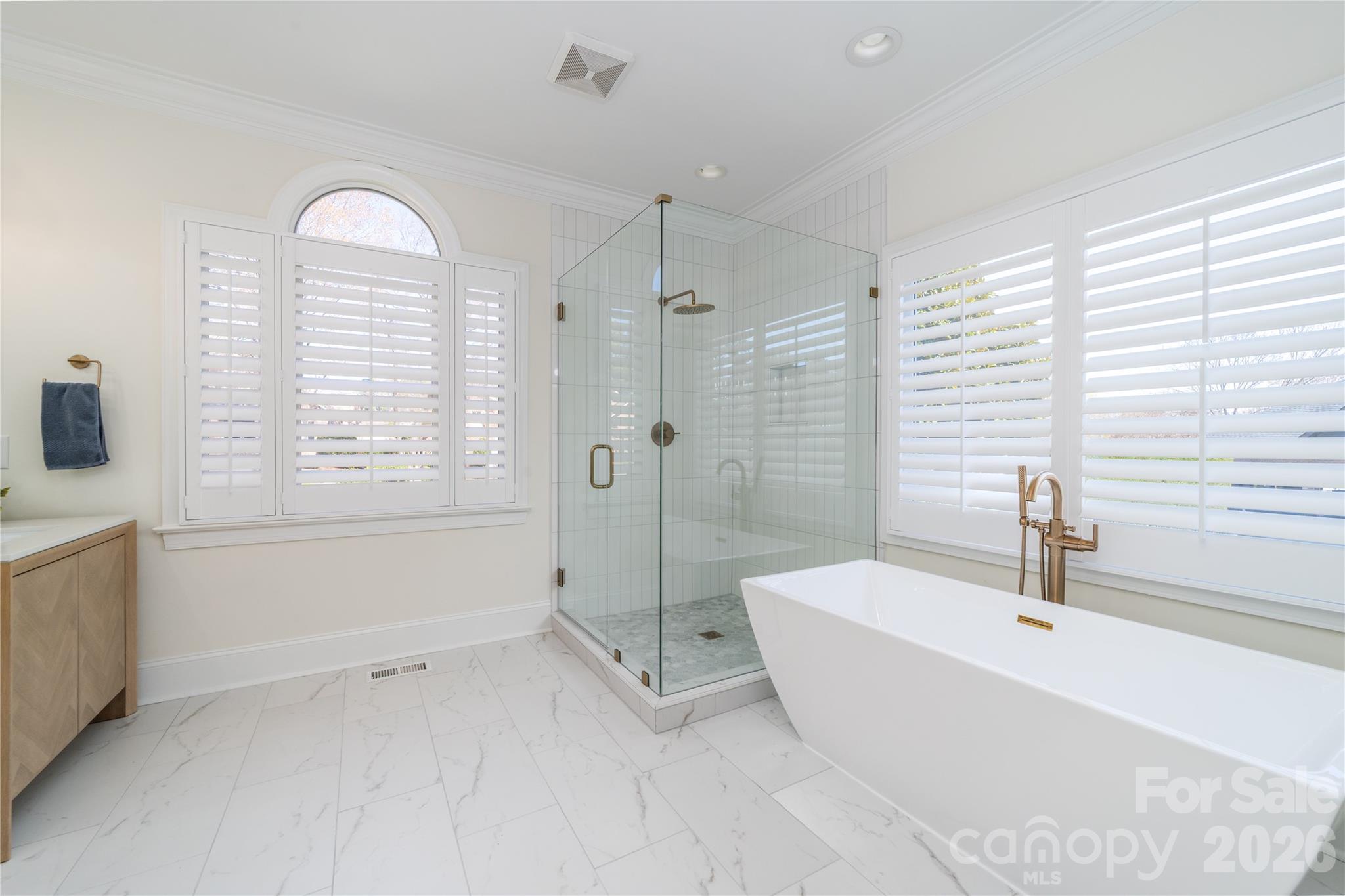 The Peninsula - Residential