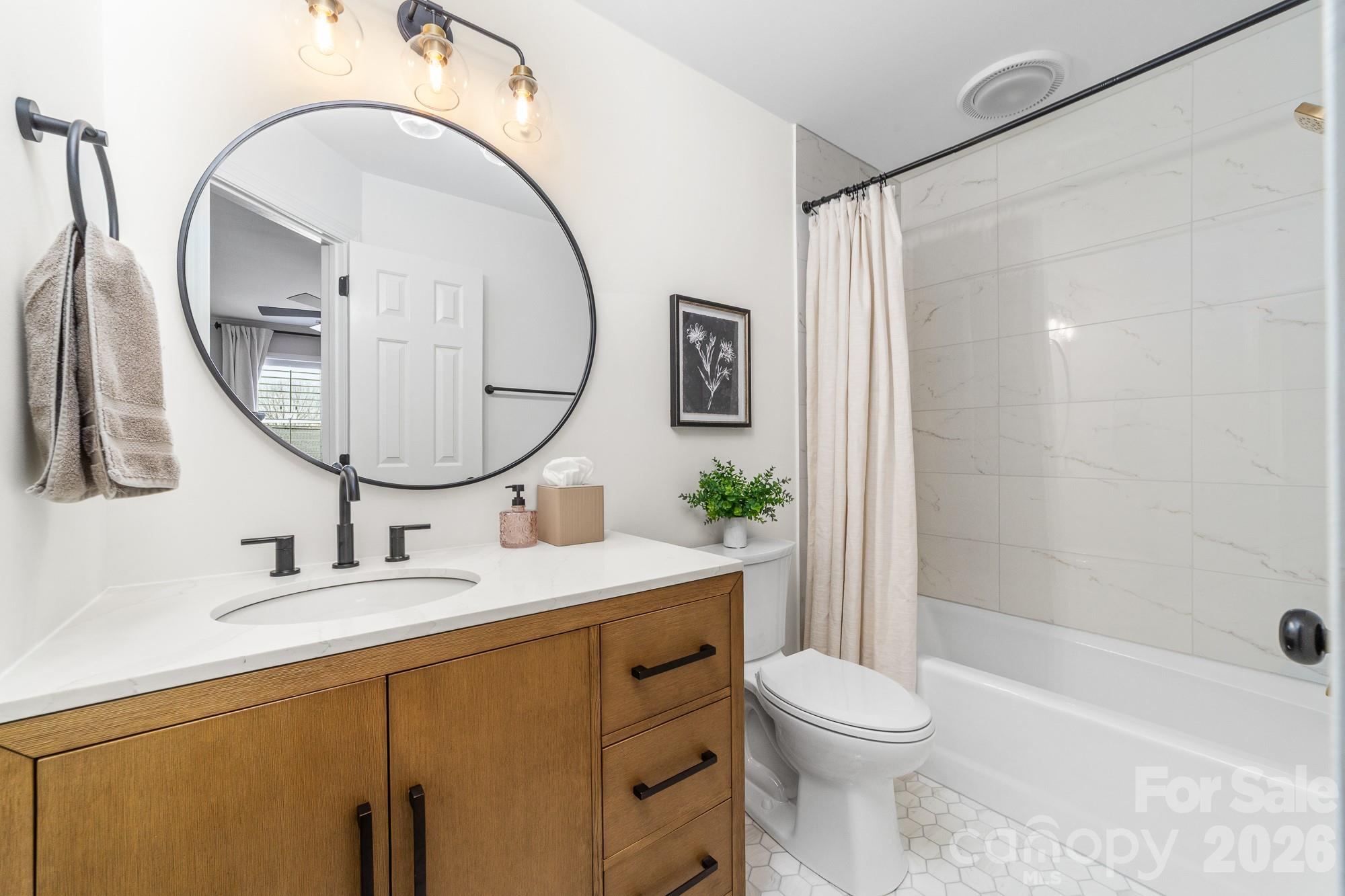 The Peninsula - Residential