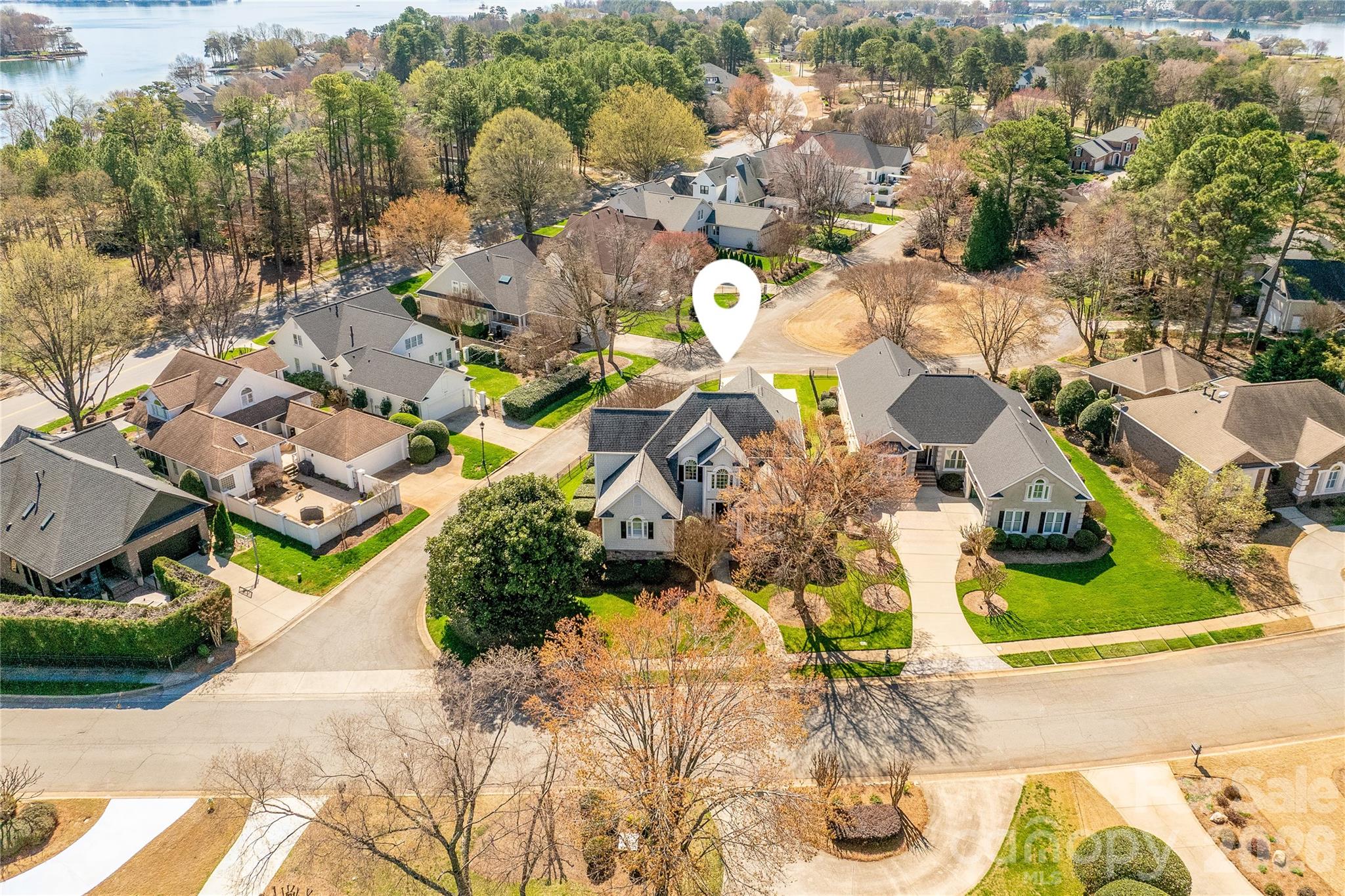 The Peninsula - Residential