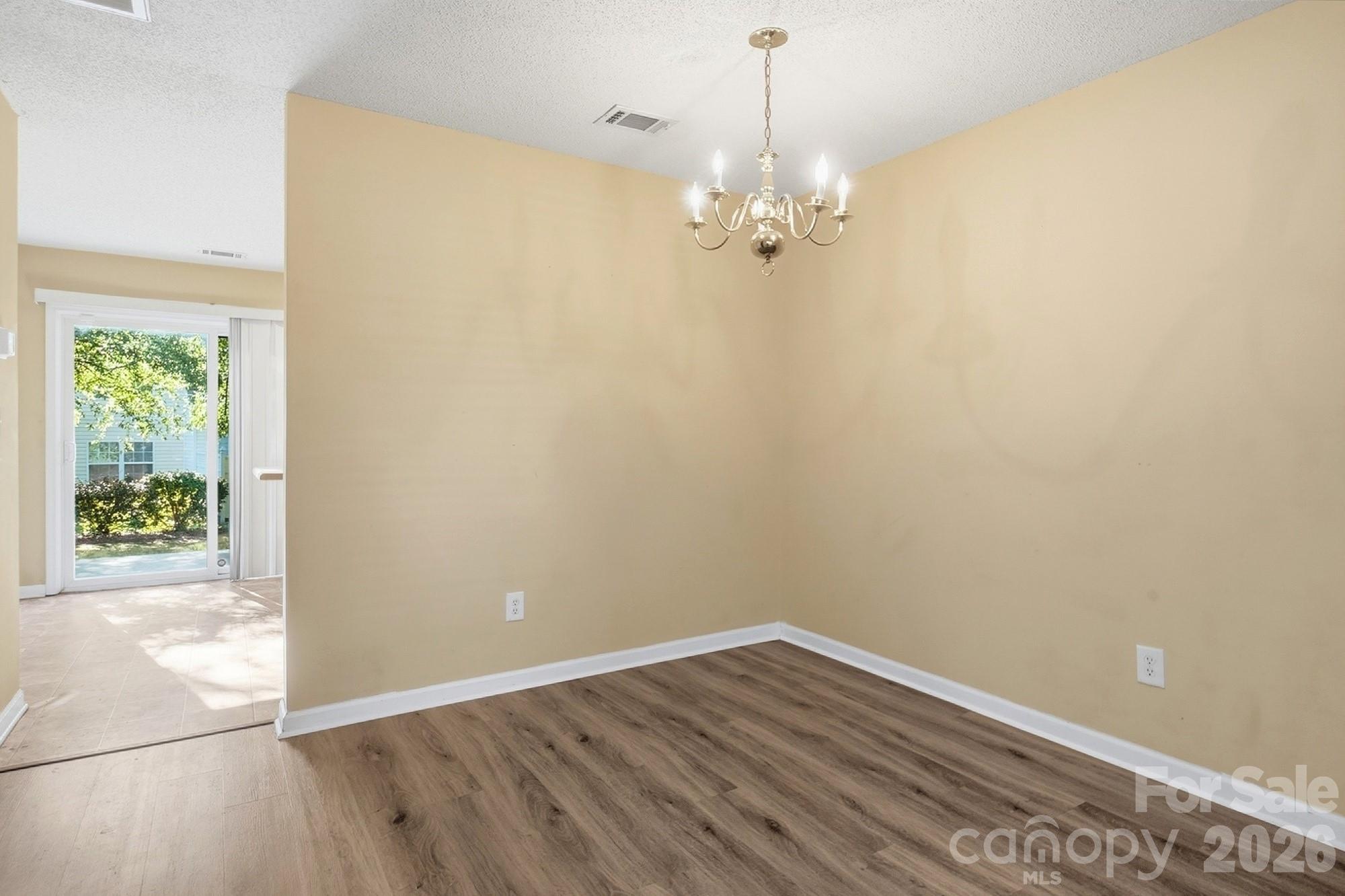 11214 Grass Field Road