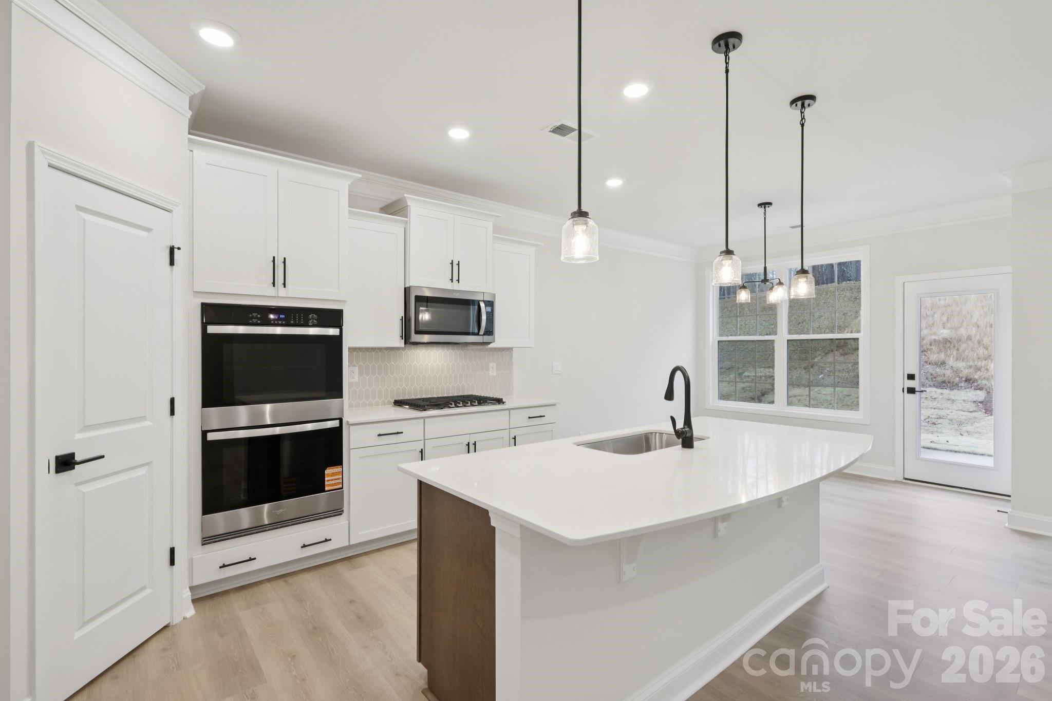 Falls Cove at Lake Norman - Residential