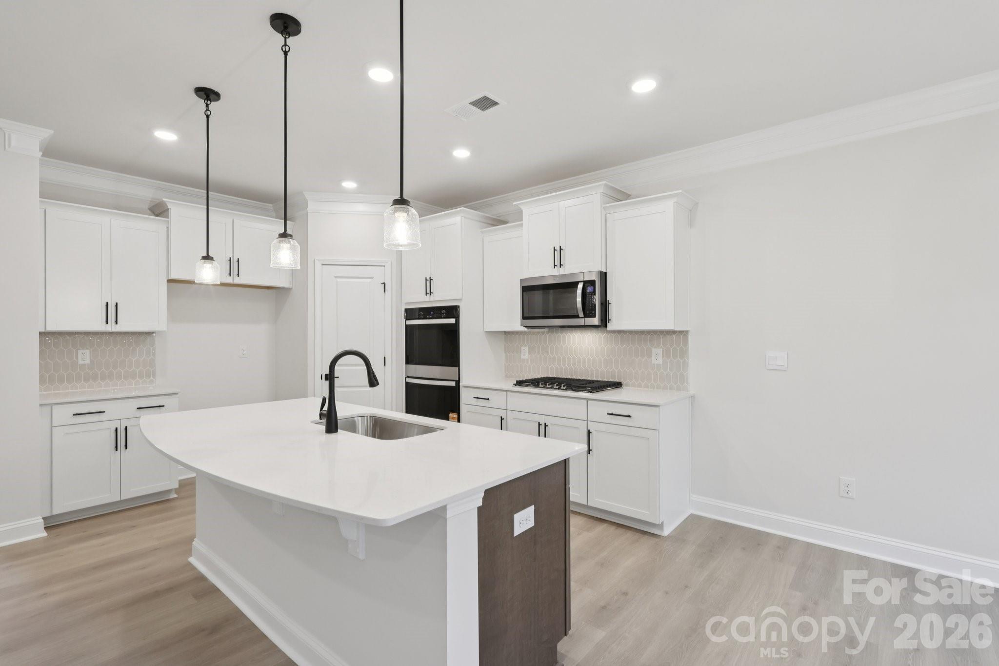 Falls Cove at Lake Norman - Residential