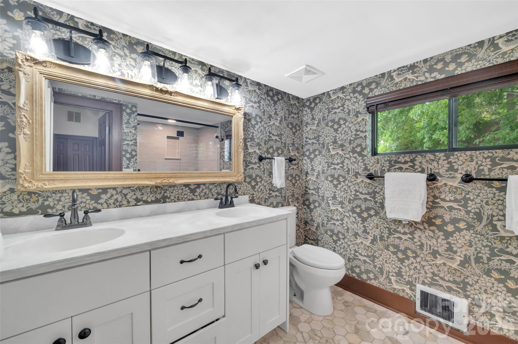 Lake Toxaway Estates - Residential