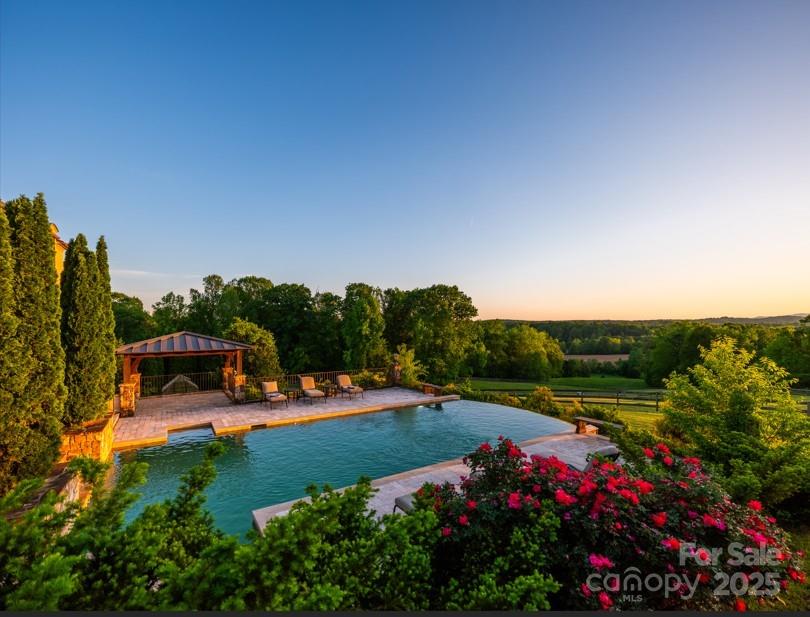 Caroland Farms - Residential