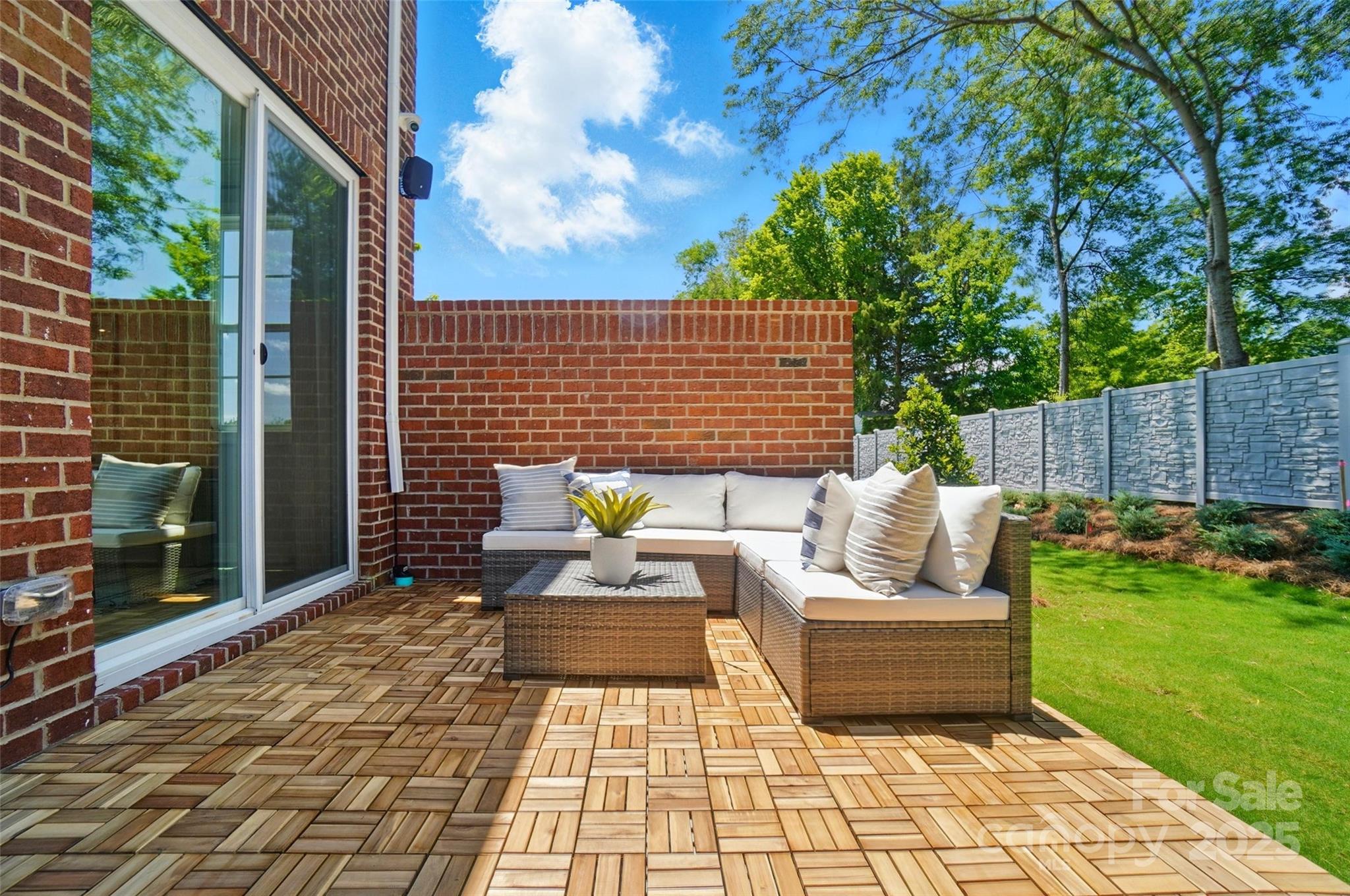 Townes At Wade Ardrey - Residential