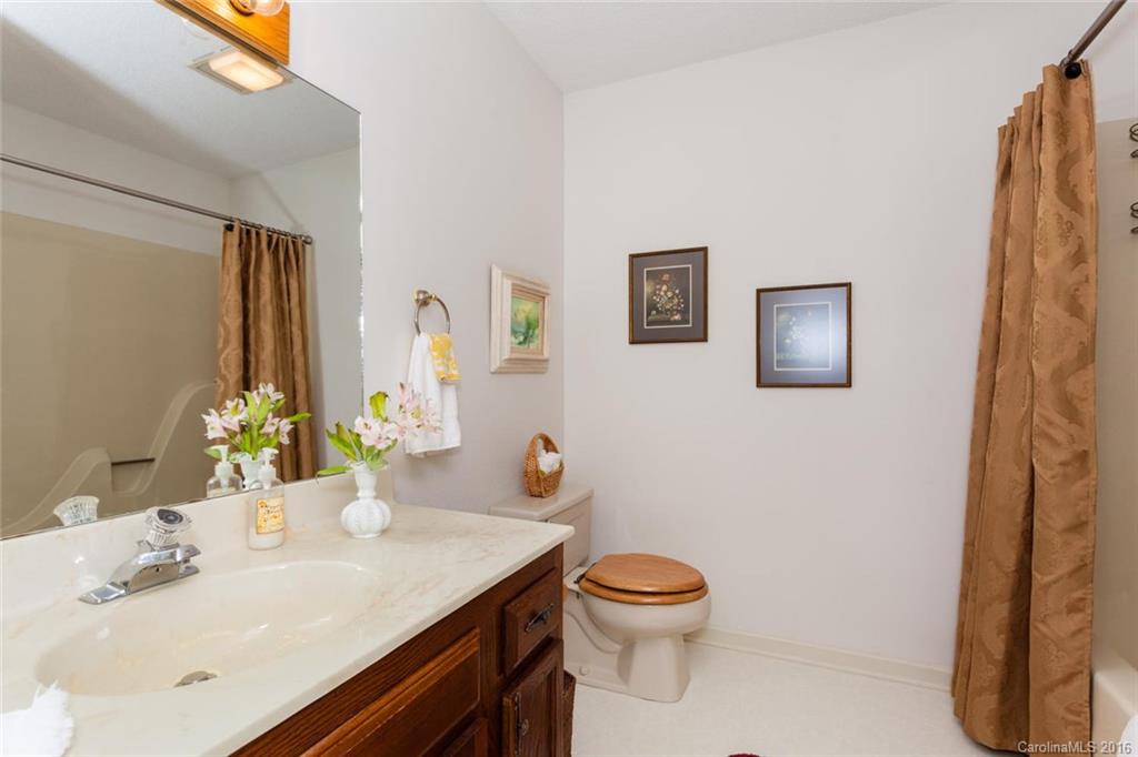 Fleetwood Plaza - Residential