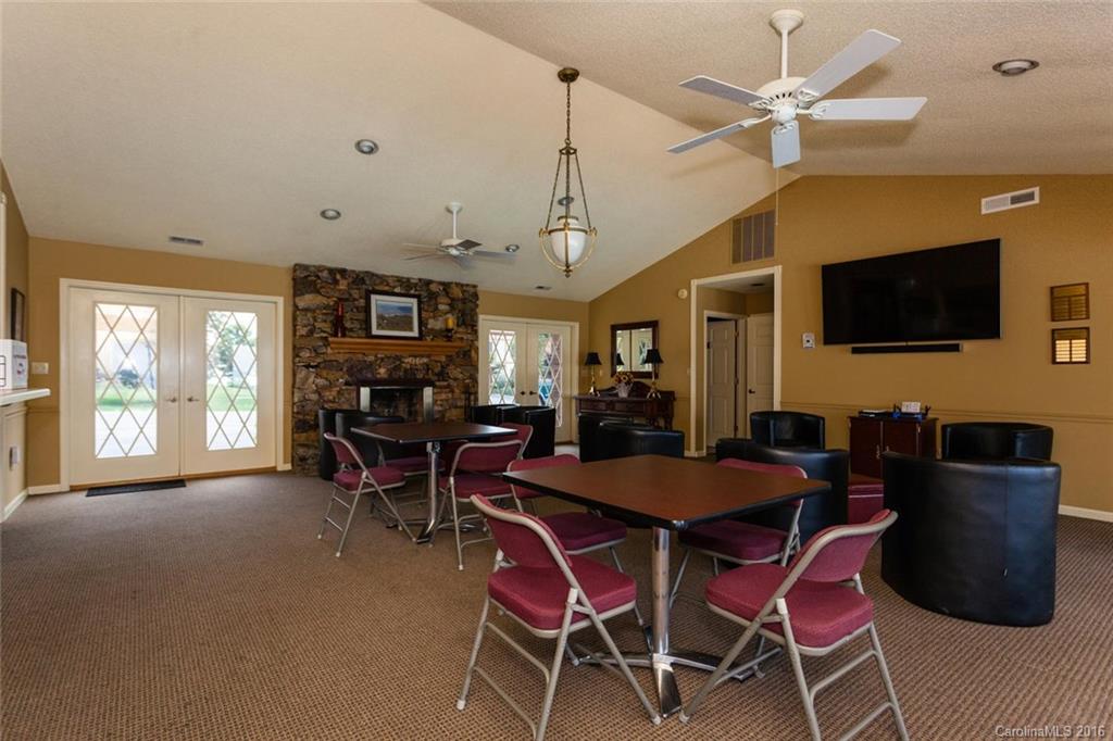 Fleetwood Plaza - Residential