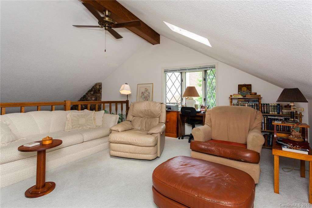 Fleetwood Plaza - Residential