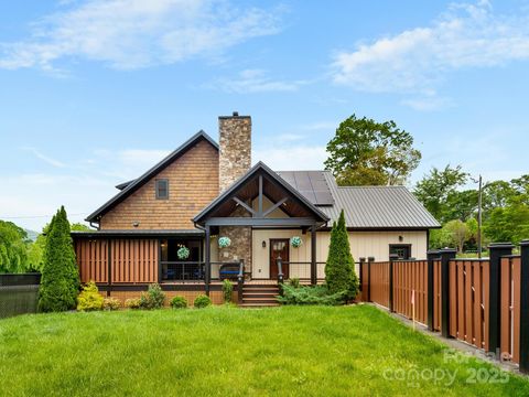 3 Martin Valley Road Swannanoa NC 28778