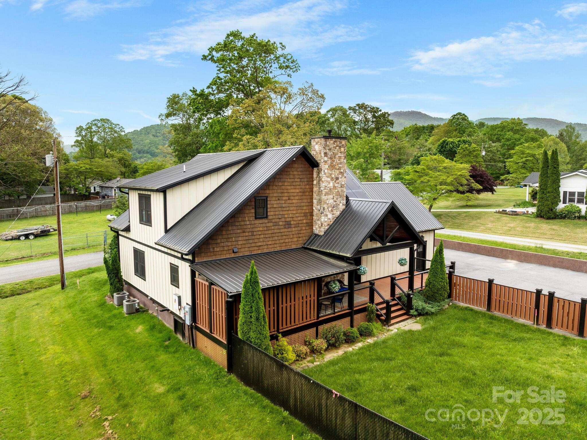 3 Martin Valley Road