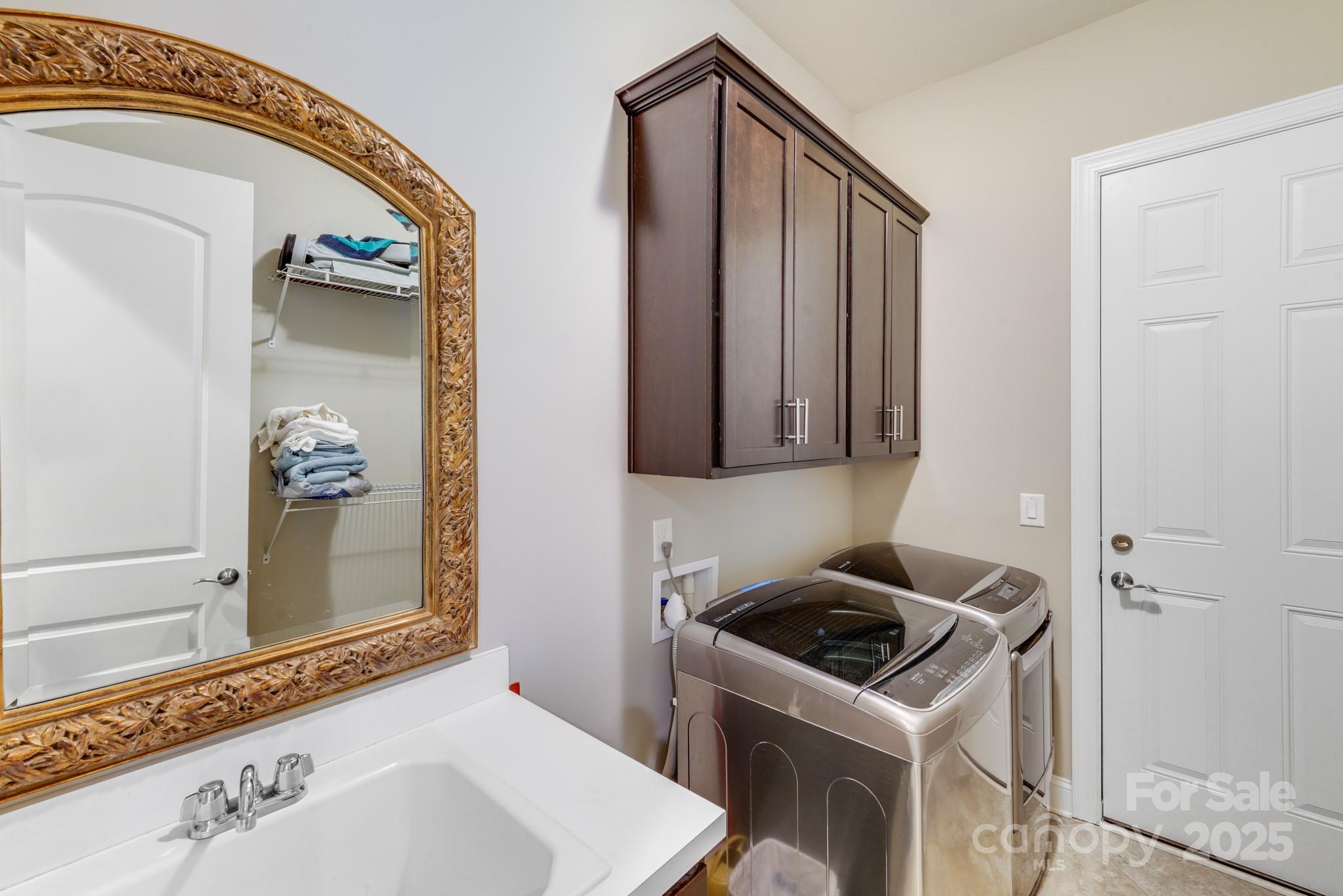 Barber Rock - Residential