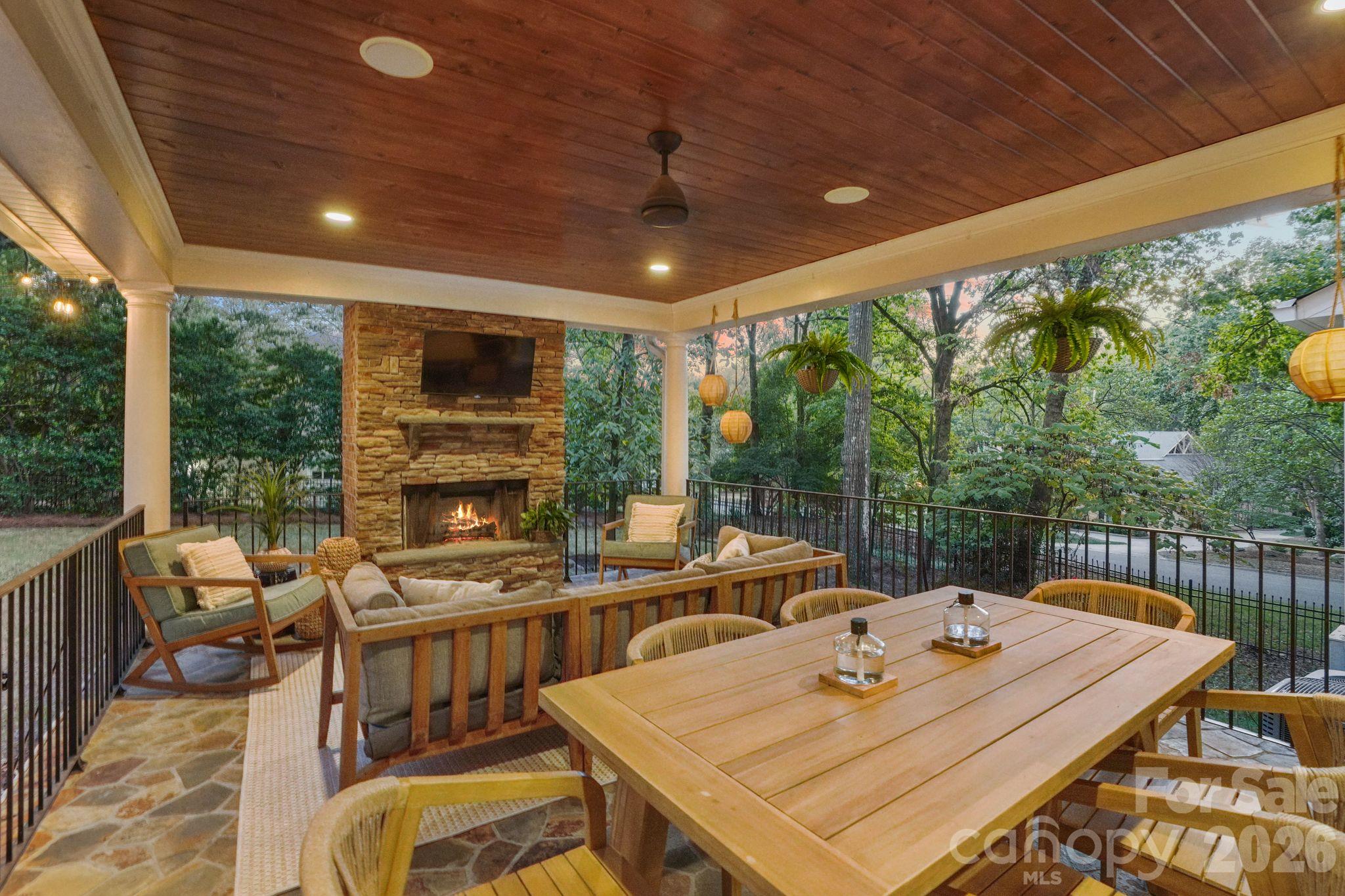 4800 Rockview Court