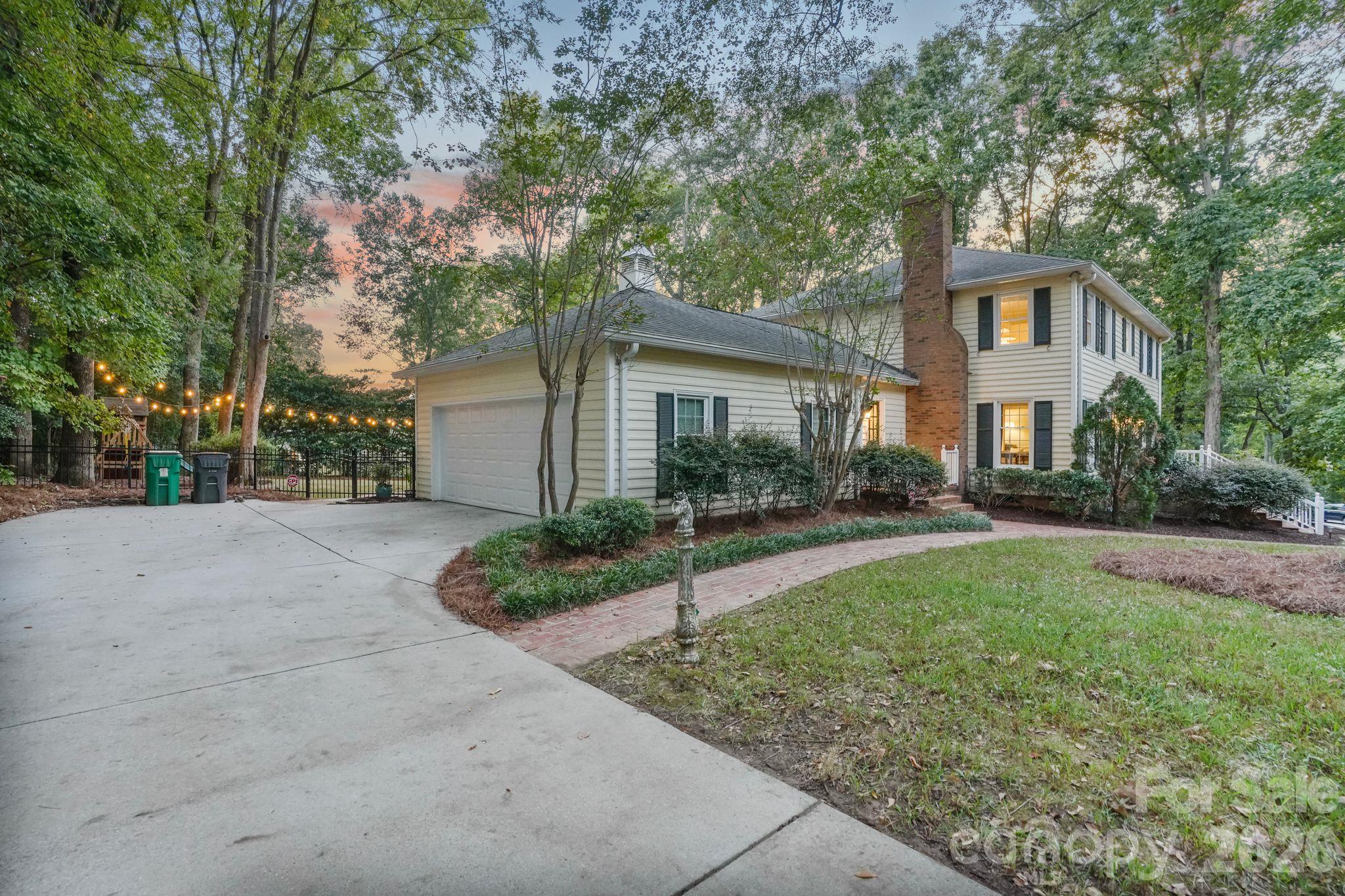 4800 Rockview Court