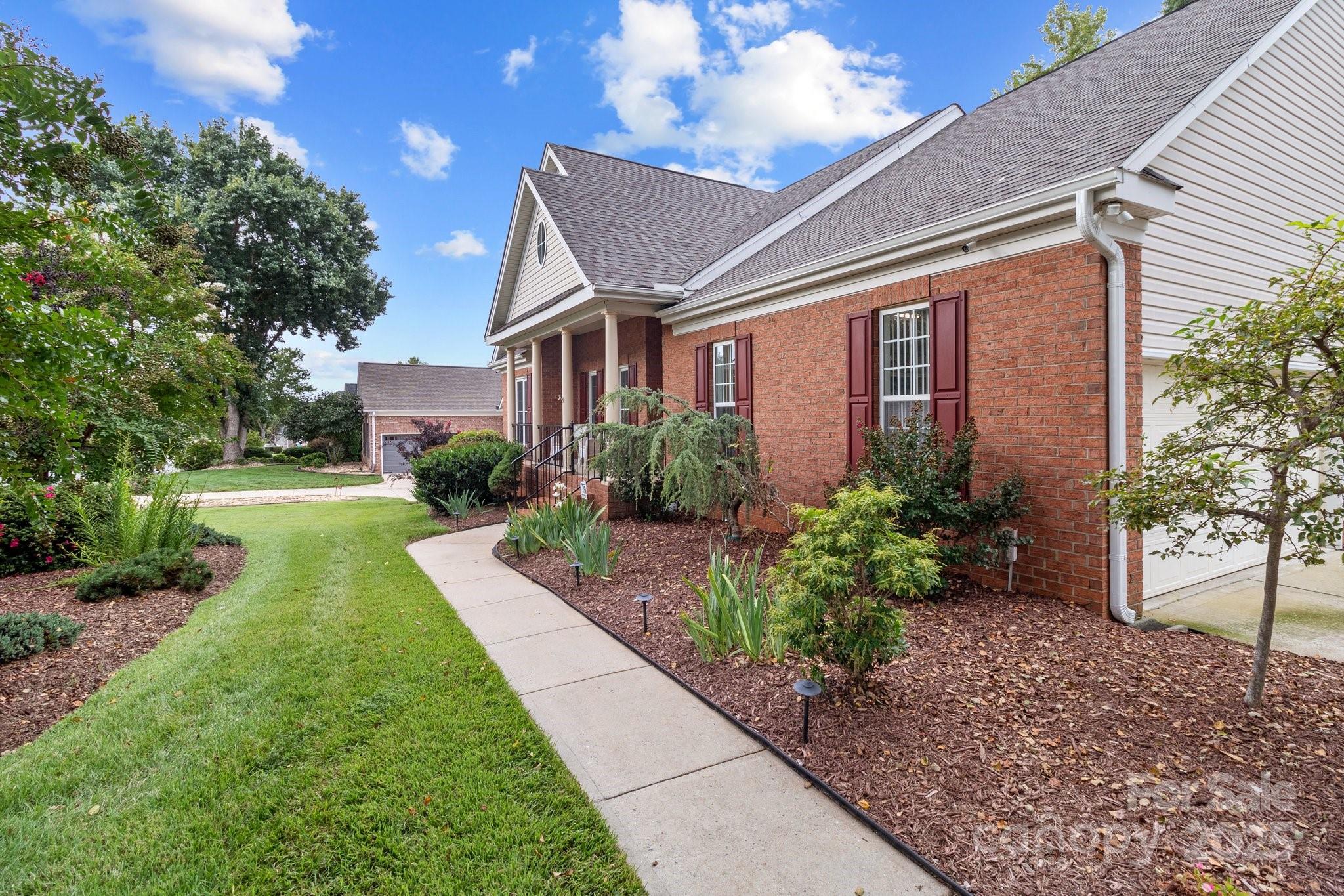 1525 Valhalla Drive