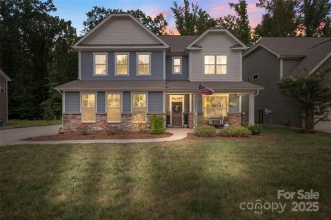 Photo of 20417 Creek Bend Edge Court, Matthews, NC 28105 (MLS # 4250991)
