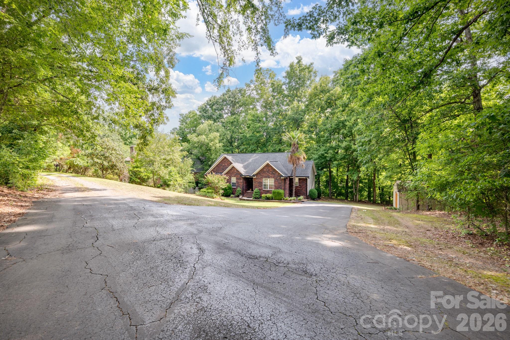 398 Knoll Court SE